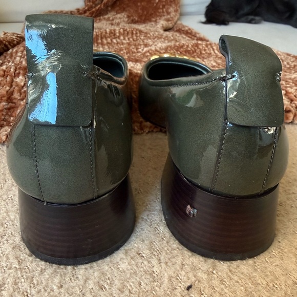 Tory Burch Dark Gray Heels with Gold Emblem - Picture 6 of 7